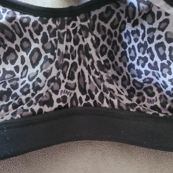 PINK Victoria's‎ Secret Black and White Animal Print Sports Bra M - Picture 10 of 10